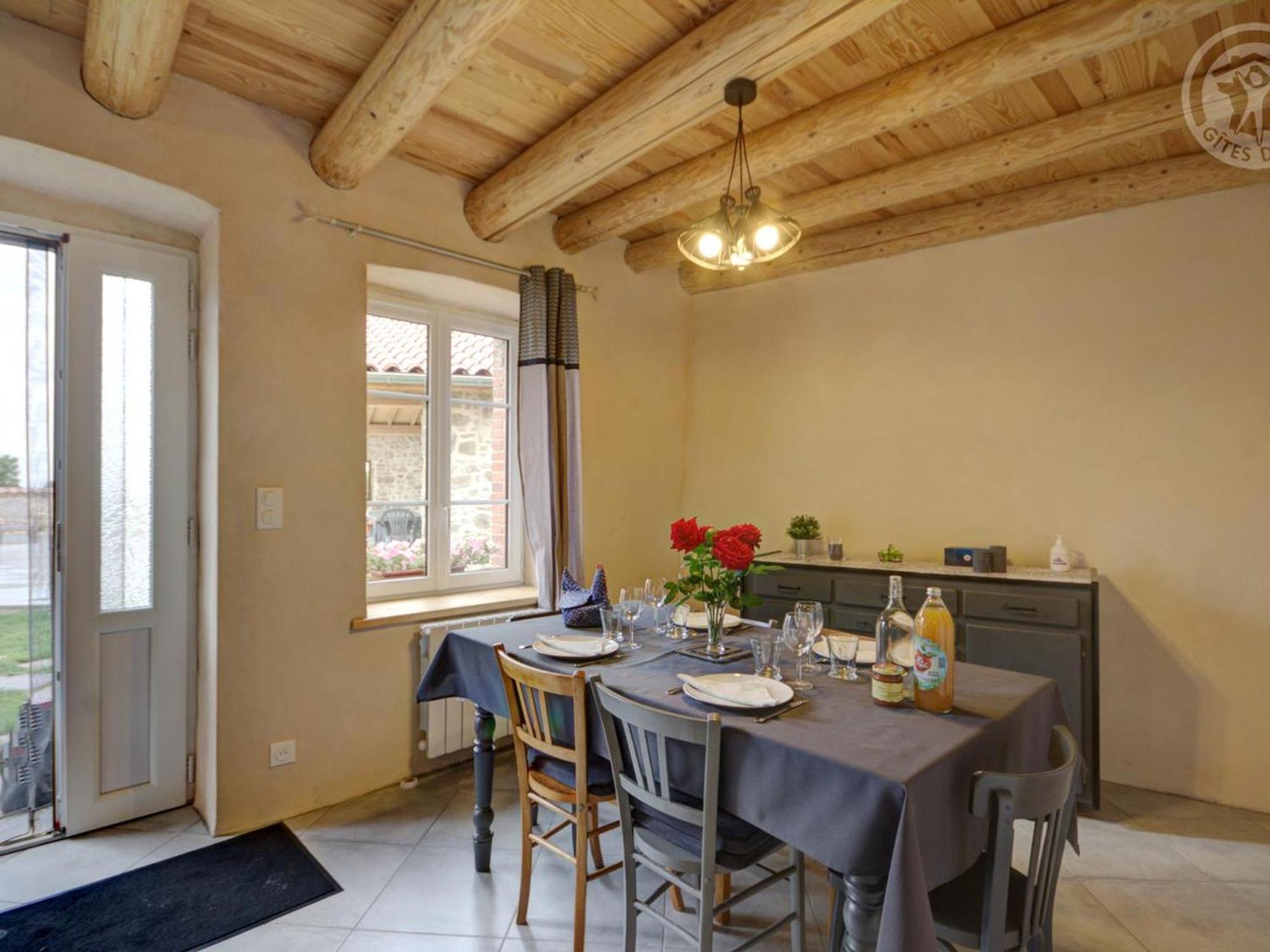 Gîte Saint-Hilaire-Cusson-la-Valmitte, 4 pièces, 6 personnes - FR-1-496-206 Esterno foto