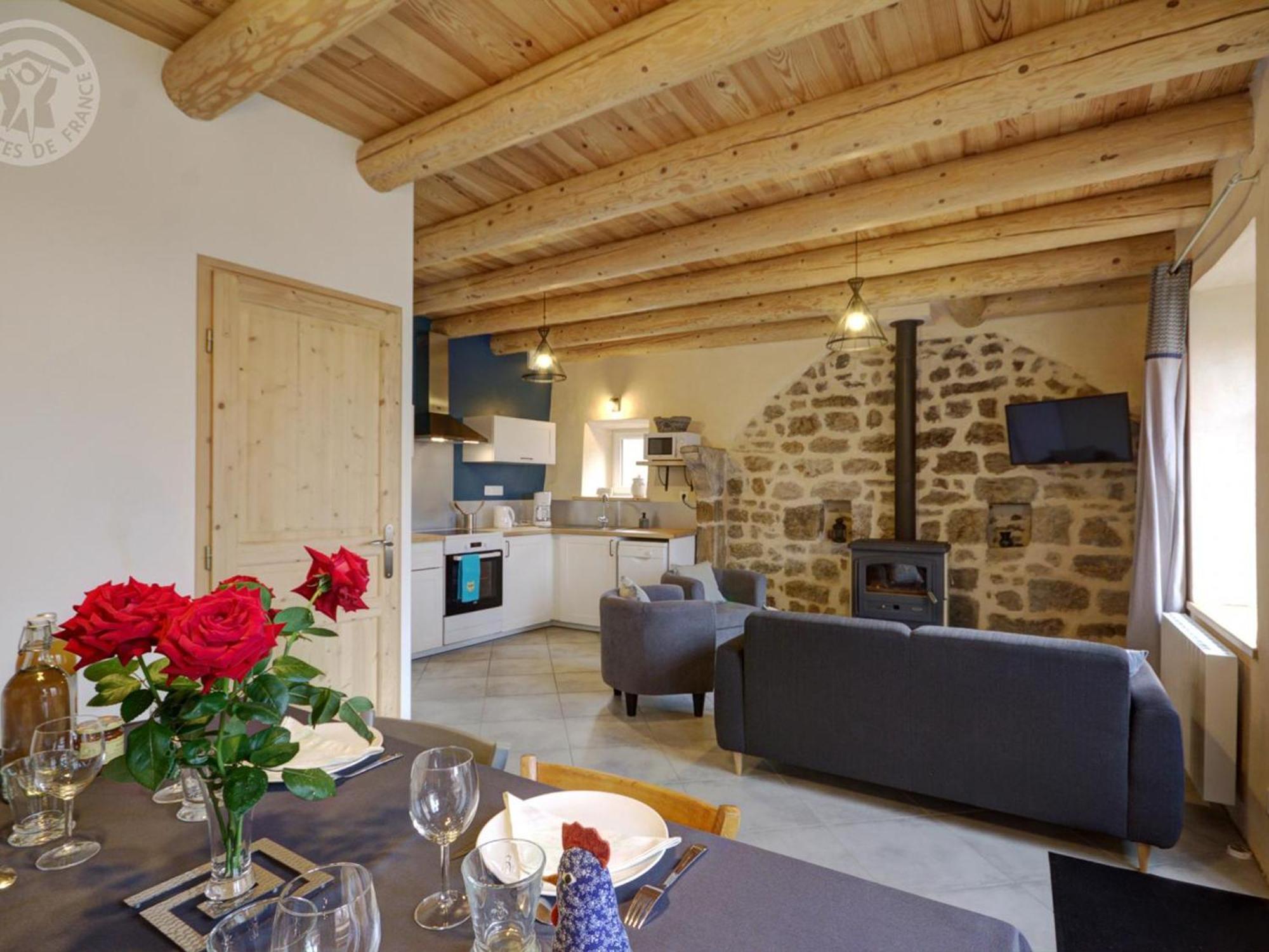 Gîte Saint-Hilaire-Cusson-la-Valmitte, 4 pièces, 6 personnes - FR-1-496-206 Esterno foto