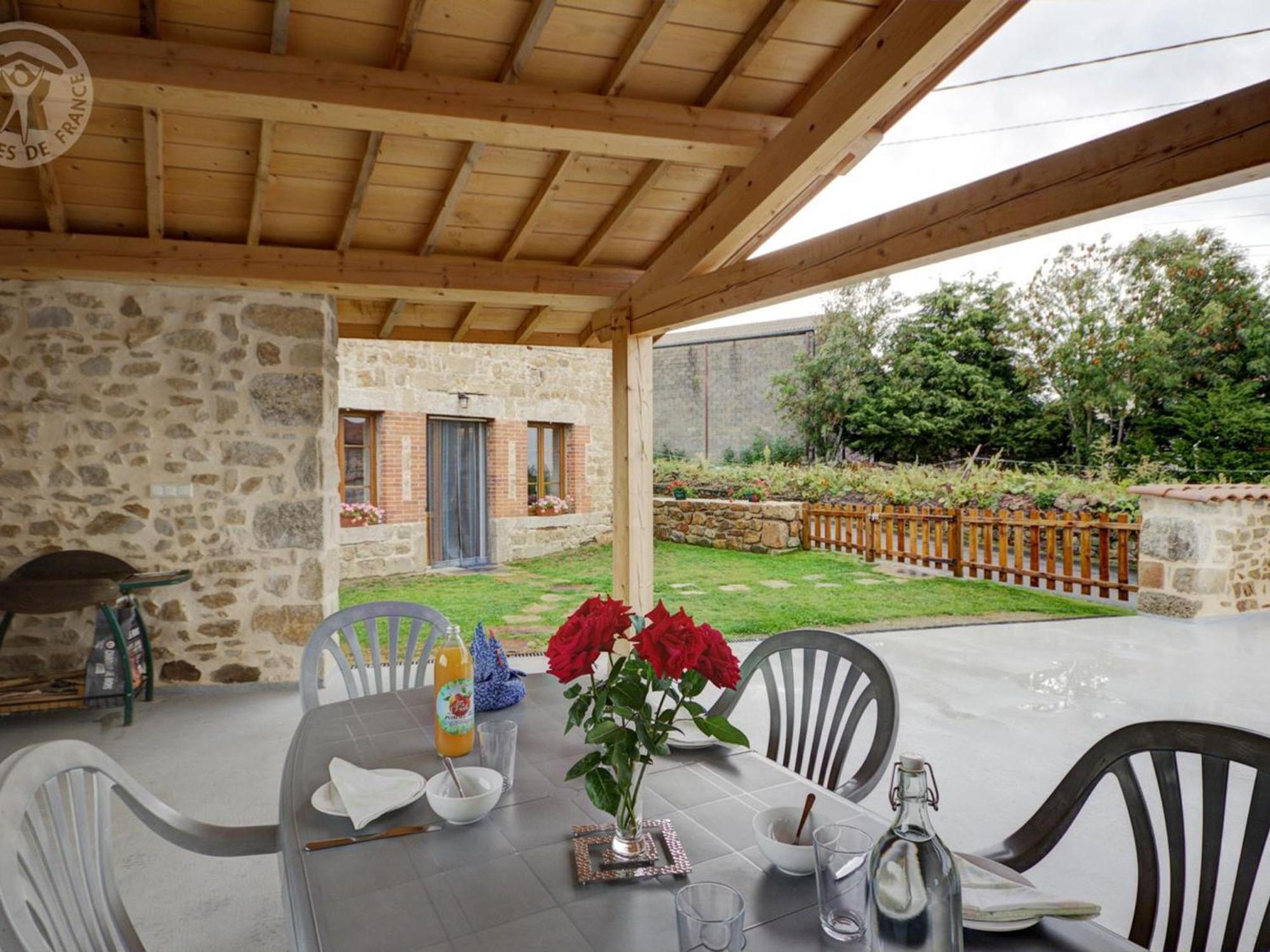 Gîte Saint-Hilaire-Cusson-la-Valmitte, 4 pièces, 6 personnes - FR-1-496-206 Esterno foto